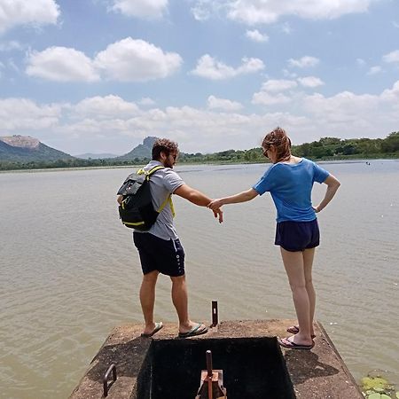 Sigiri Royal Point Tree House Hotell Sigiriya Rom bilde